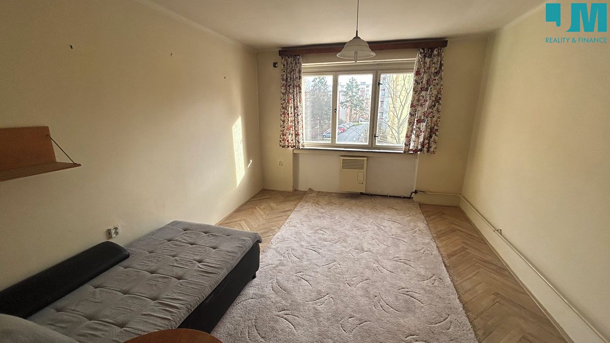 Pronájem bytu 2+1 59 m² – fotografie 3