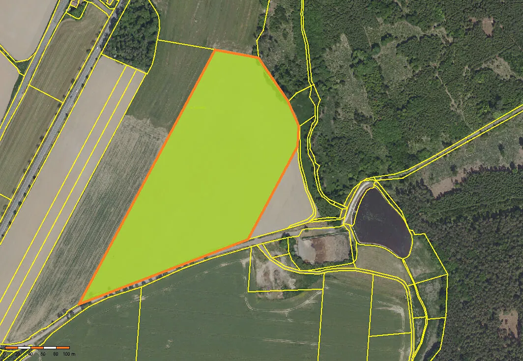 Prodej pole 77100 m²