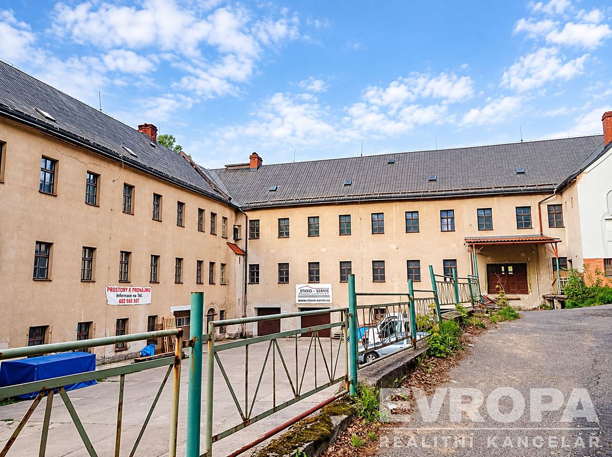 Pronájem skladového prostoru 32 m²