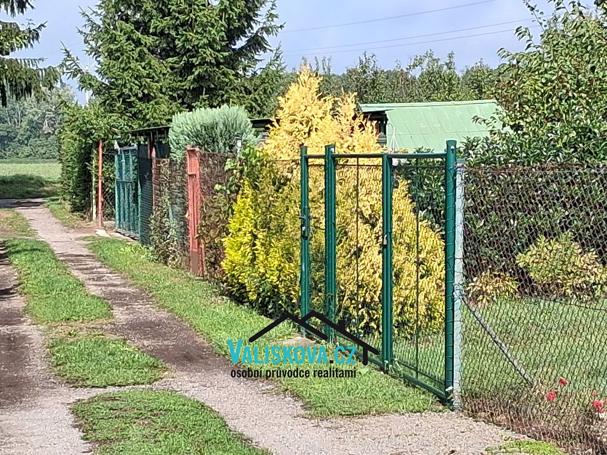 Prodej chaty 21 m², pozemek 395 m², Kroměříž – fotka 1 z 3