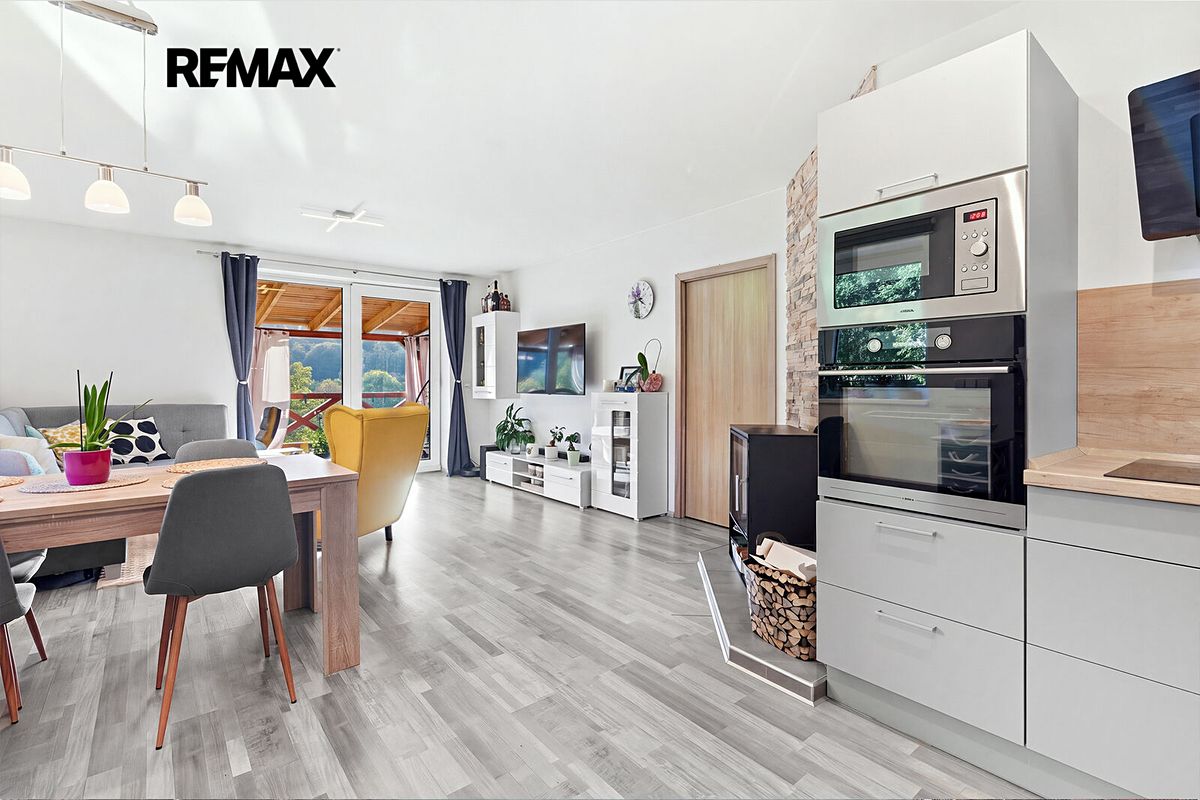 Prodej rodinného domu 90 m², pozemek 1001 m² – fotografie 2