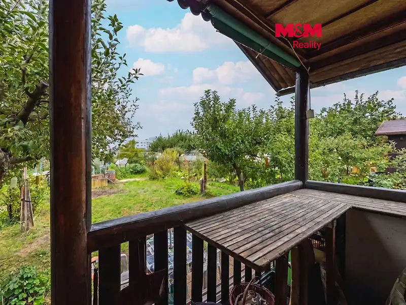 Prodej chaty 10 m², pozemek 402 m², Hradec Králové – náhled fotky 1