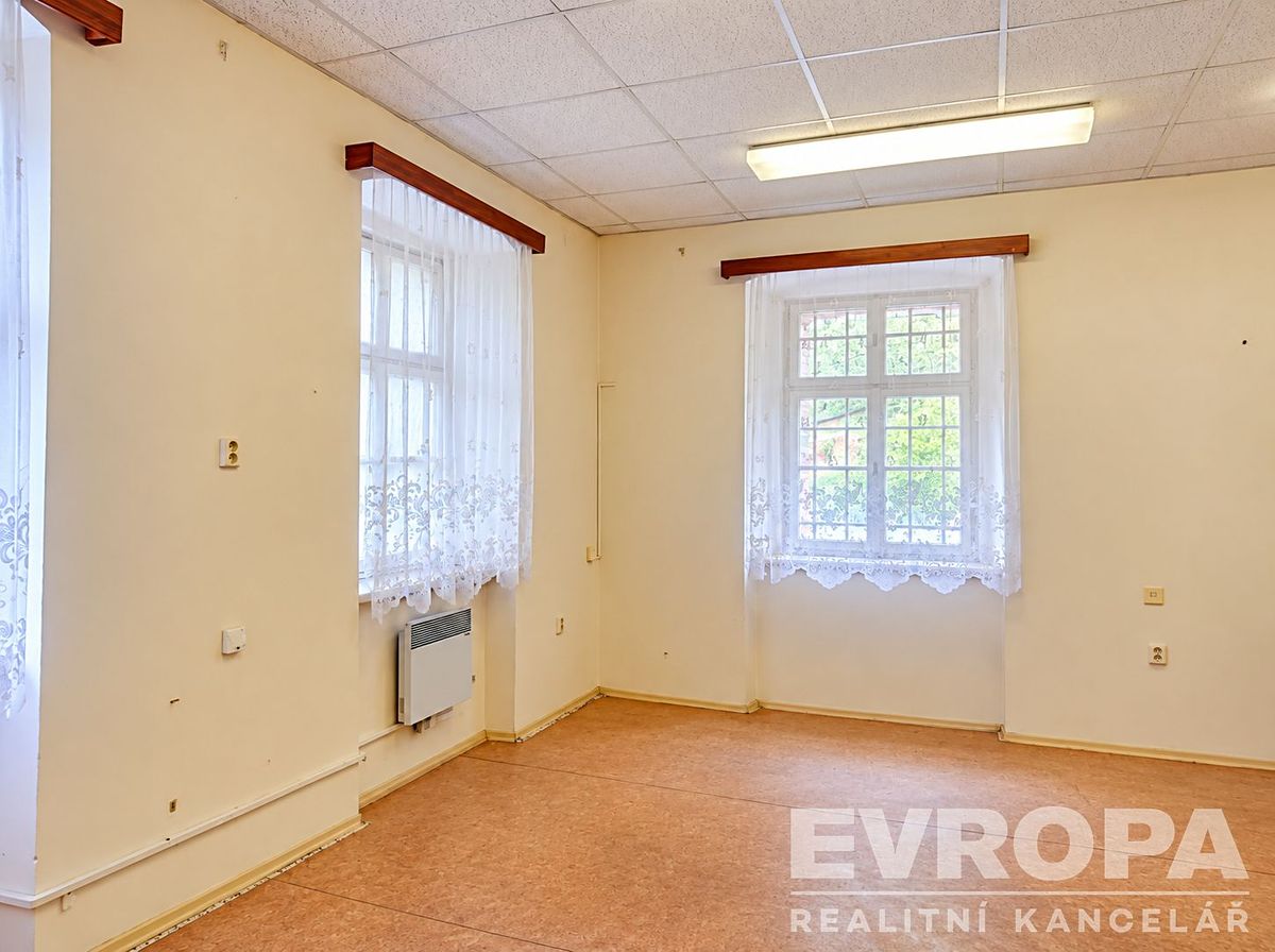 Pronájem skladového prostoru 32 m² – fotografie 3