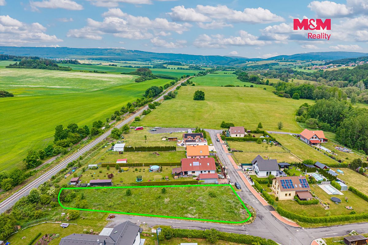 Prodej stavebního pozemku 1604 m² – fotografie 3