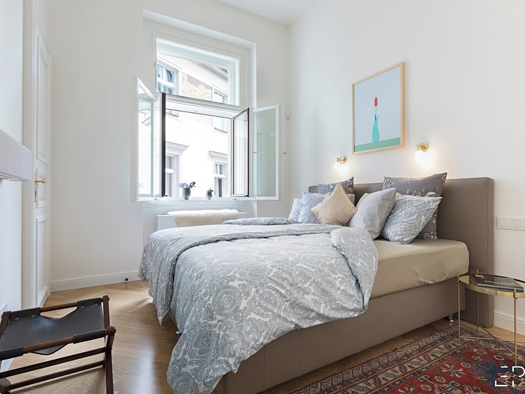 Pronájem bytu 4+kk, 140 m² (8 z 35)