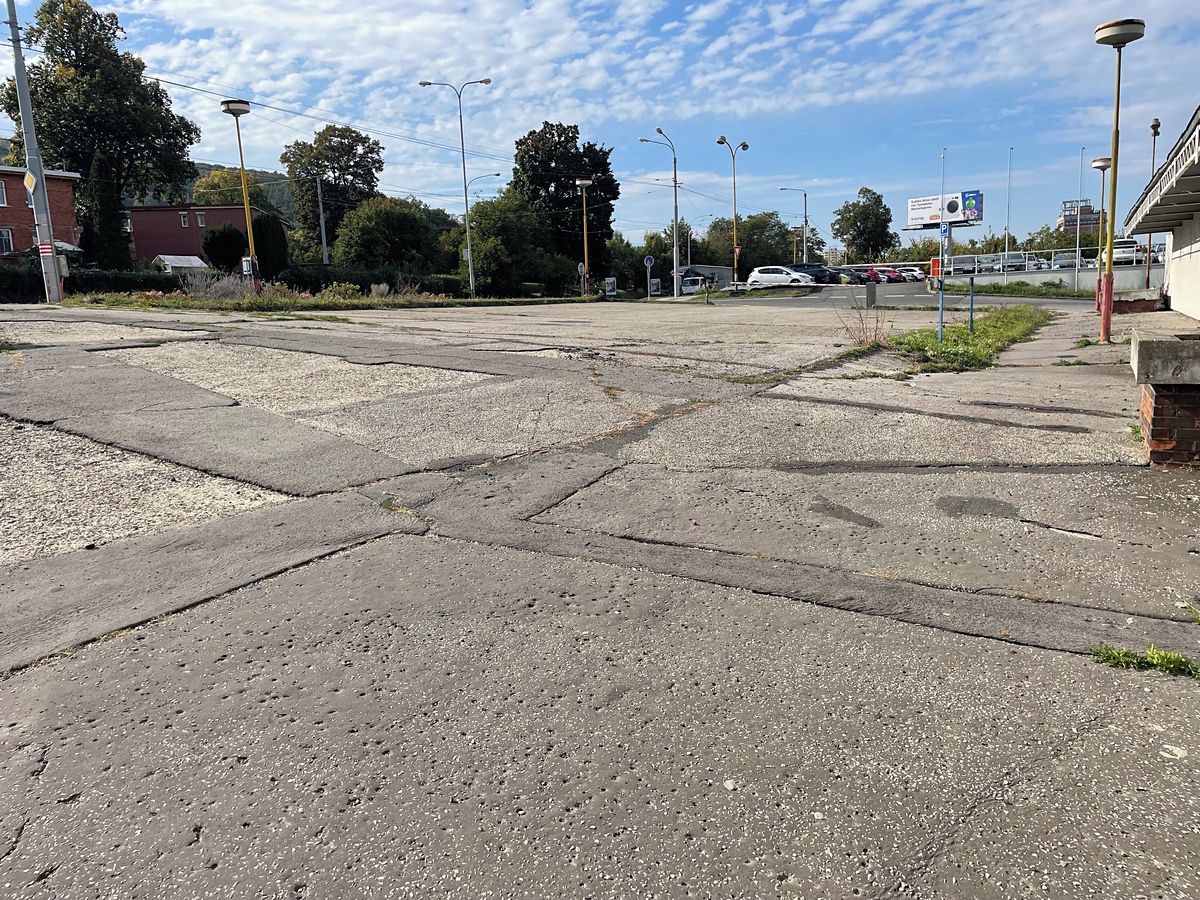 Pronájem komerční nemovitosti 800 m² – fotografie 2