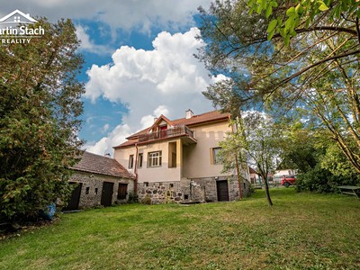 Prodej  rodinného domu 211 m², pozemek 736 m²