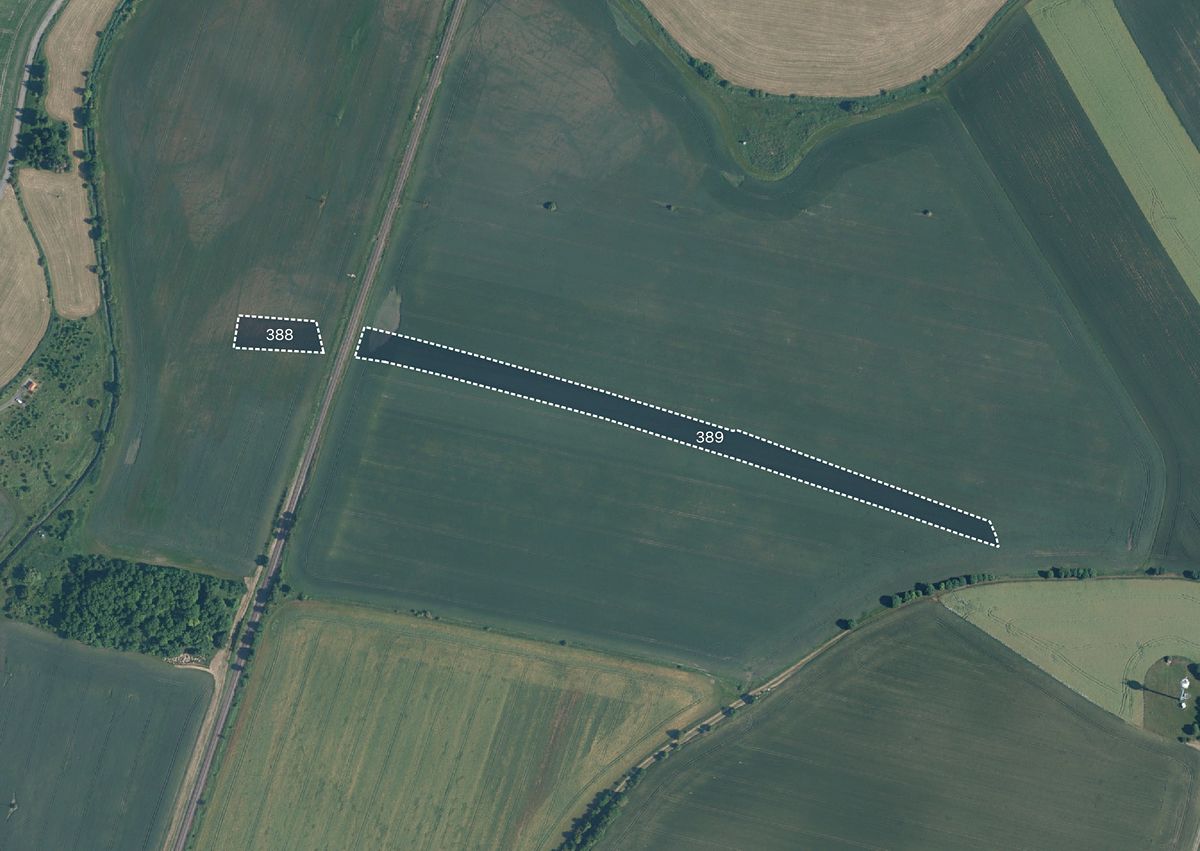Prodej pole 3782 m², Luštěnice – fotka 1 z 3