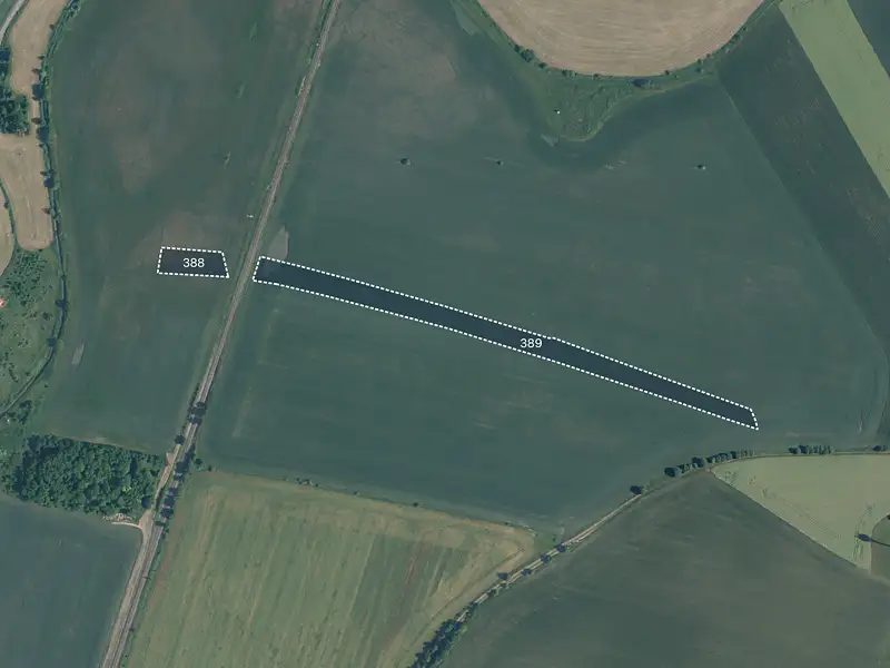 Prodej pole 3782 m², Luštěnice – náhled fotky 1