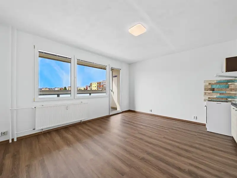 Pronájem bytu 1+kk 27 m², Plzeň – náhled fotky 3