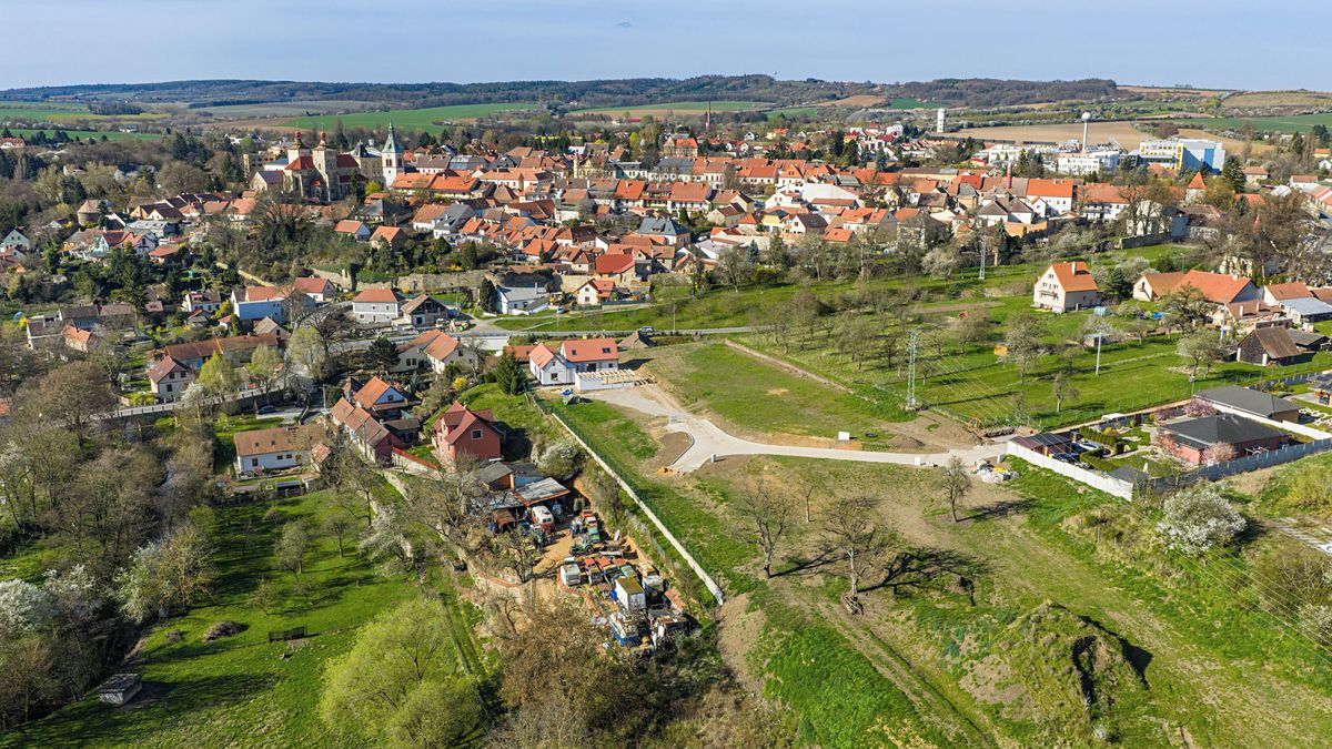 Prodej stavebního pozemku 1714 m² – fotografie 4