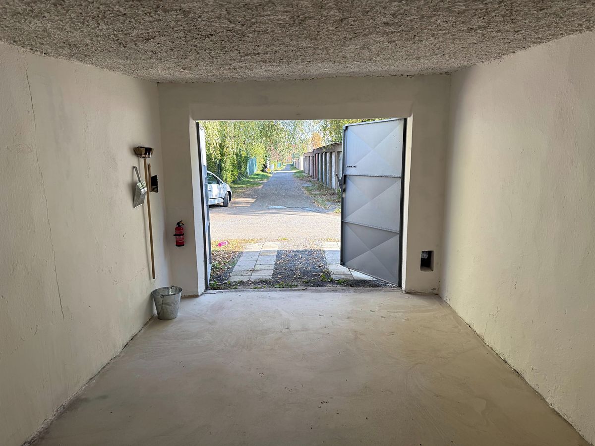 Prodej garáže 20 m² – fotografie 4