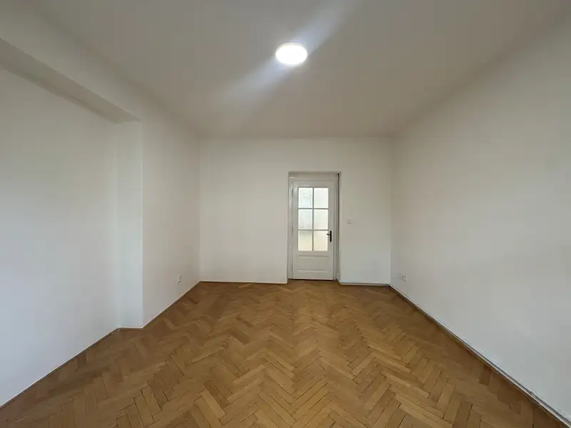 Pronájem bytu 2+kk 48 m², Praha – náhled fotky 1