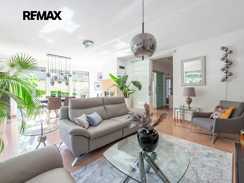 Prodej rodinného domu 215 m², pozemek 835 m², Mnichovice – náhled fotky 3