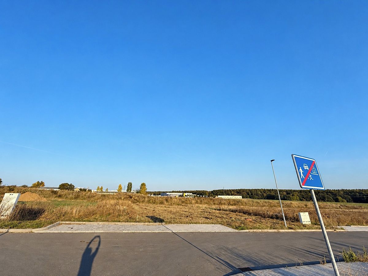 Prodej stavebního pozemku 701 m² – fotografie 5