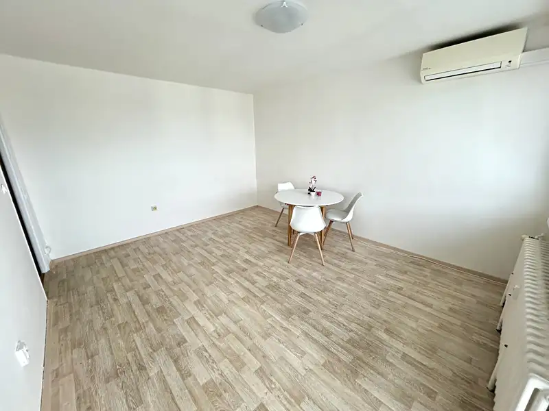 Prodej bytu 1+kk 35 m², Hradec Králové – náhled fotky 3