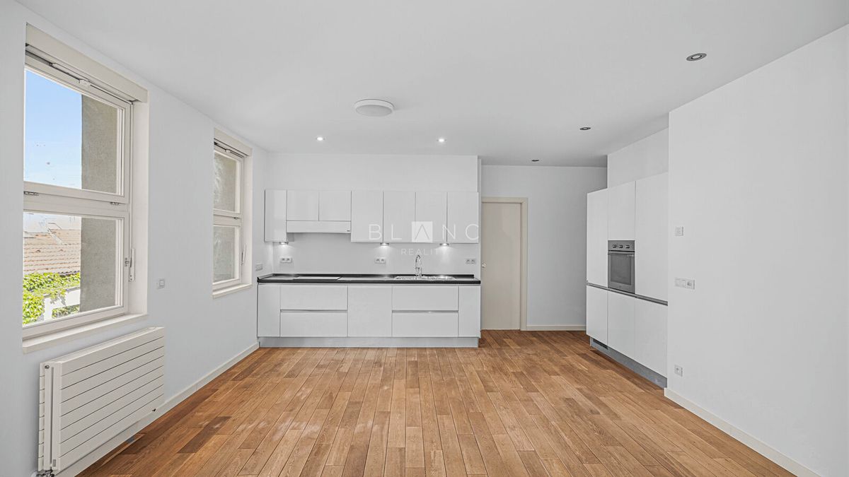 Pronájem bytu 2+kk 61 m²