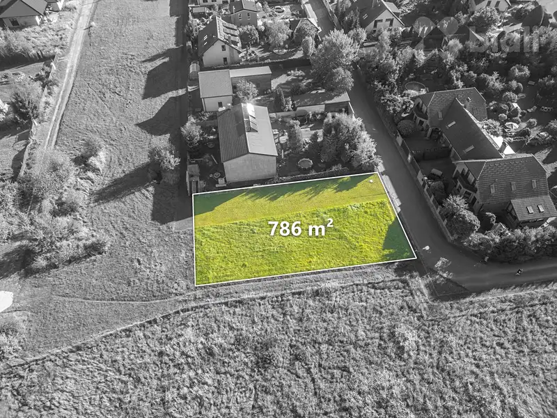 Prodej stavebního pozemku 786 m², Svojetice – náhled fotky 2