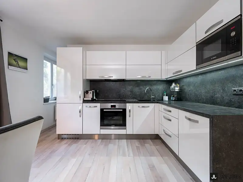 Prodej bytu 3+kk 63 m², Hradec Králové – náhled fotky 3