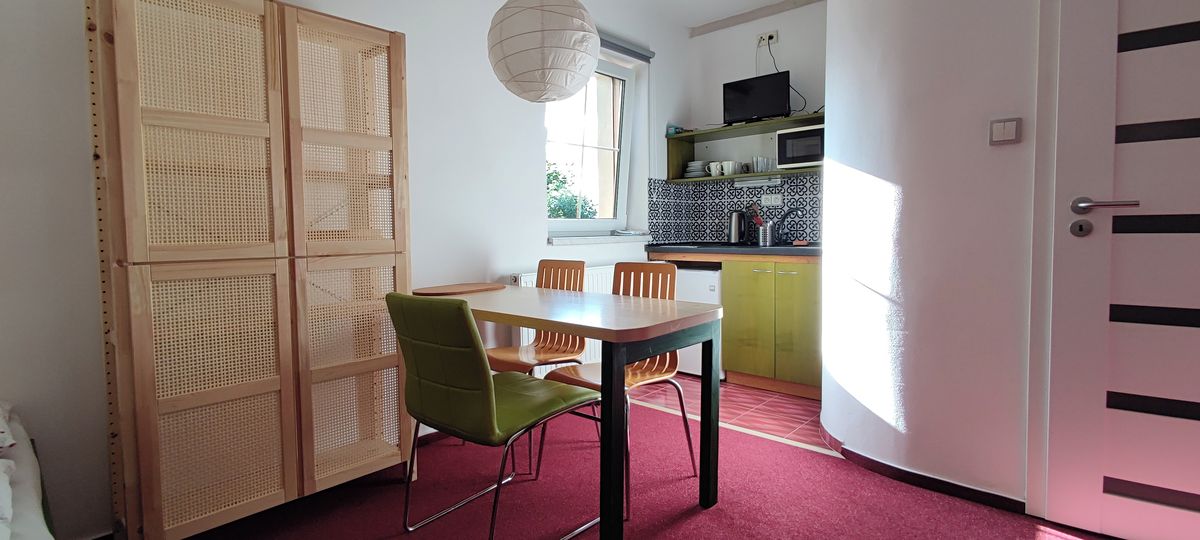 Pronájem bytu 1+kk 20 m² – fotografie 2