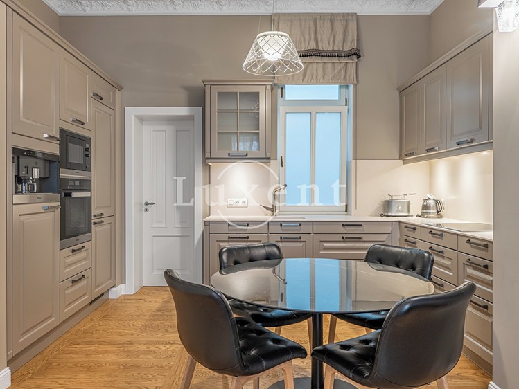 Комерційне приміщення на продаж, 1 221 м² (23 з 42)