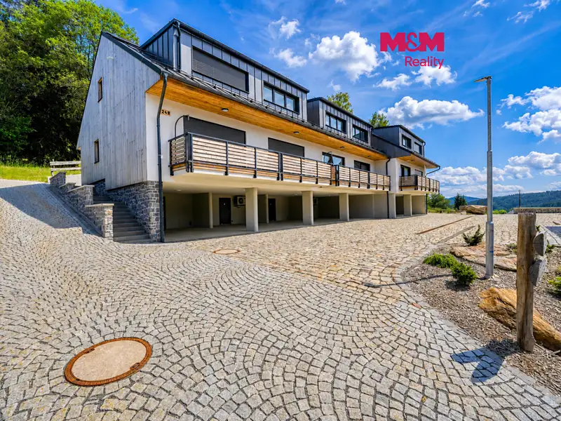 Prodej bytu 3+kk 100 m², Železná Ruda – náhled fotky 1