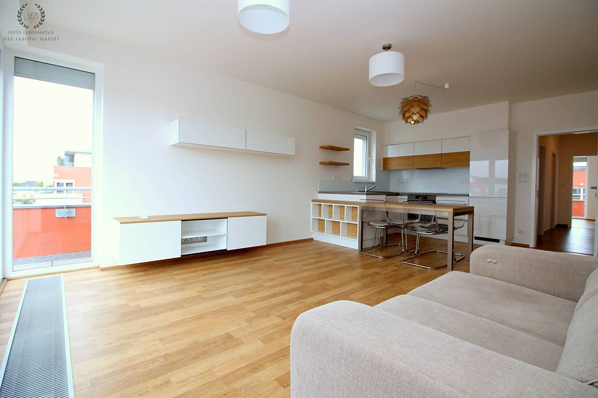 Pronájem bytu 2+kk 71 m²