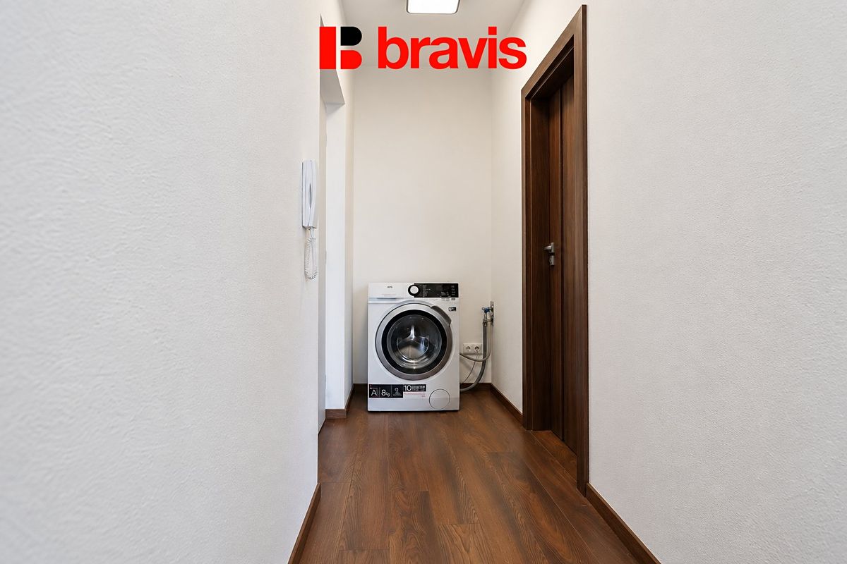 Pronájem bytu 2+kk 55 m² – fotografie 5