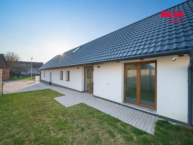 Prodej rodinného domu 104 m², pozemek 520 m², Jeníkovice – náhled fotky 3