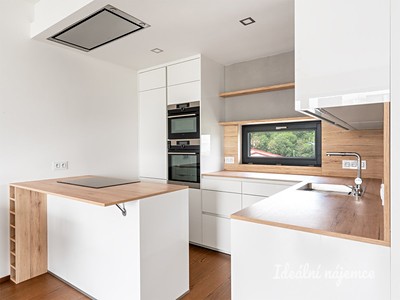 Pronájem bytu 3+kk 89 m²