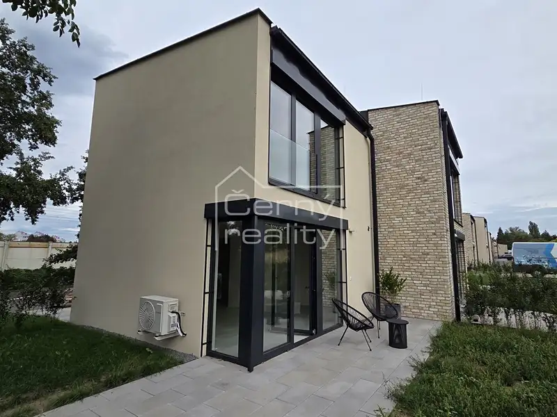 Prodej rodinného domu 55 m², pozemek 239 m², Pardubice – náhled fotky 1