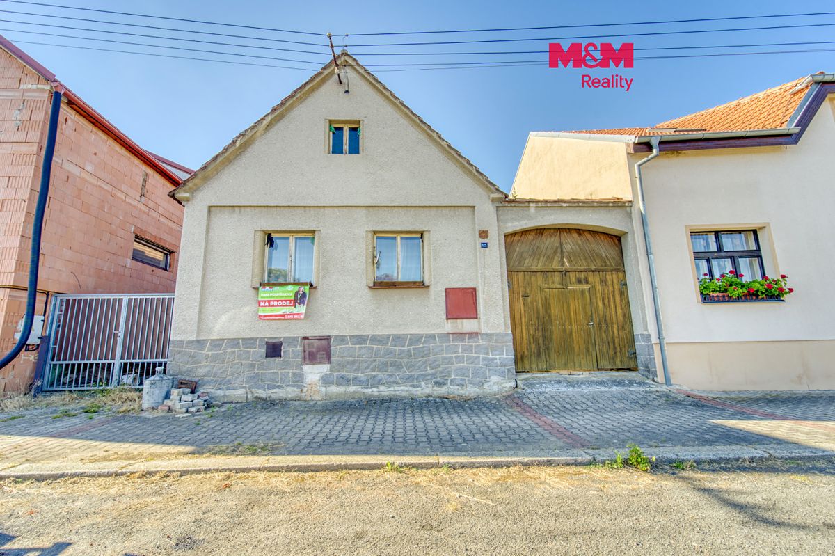 Prodej rodinného domu 100 m², pozemek 980 m², Kožlany – fotka 1 z 3