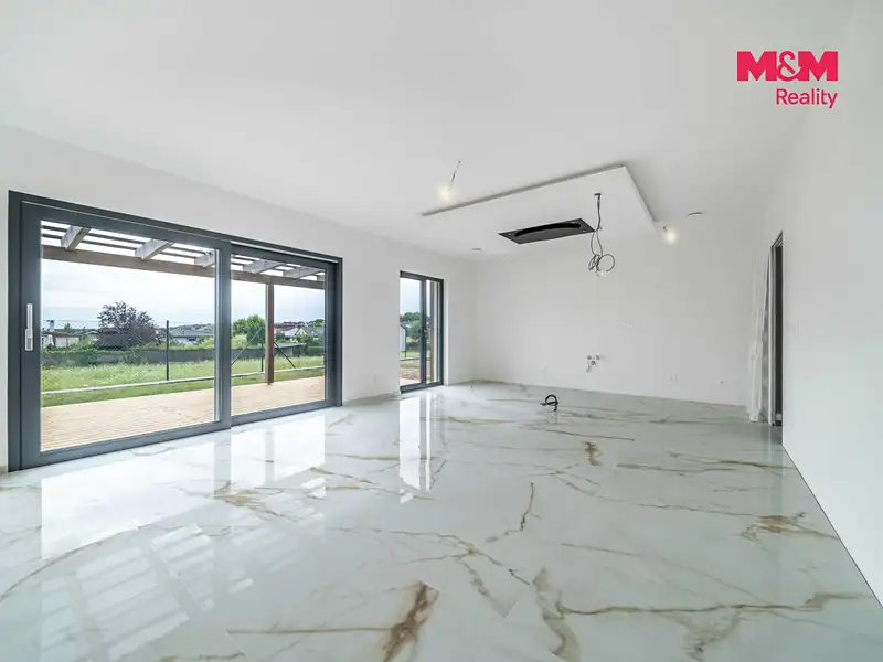 Prodej rodinného domu 138 m², pozemek 623 m², Chýně – náhled fotky 2