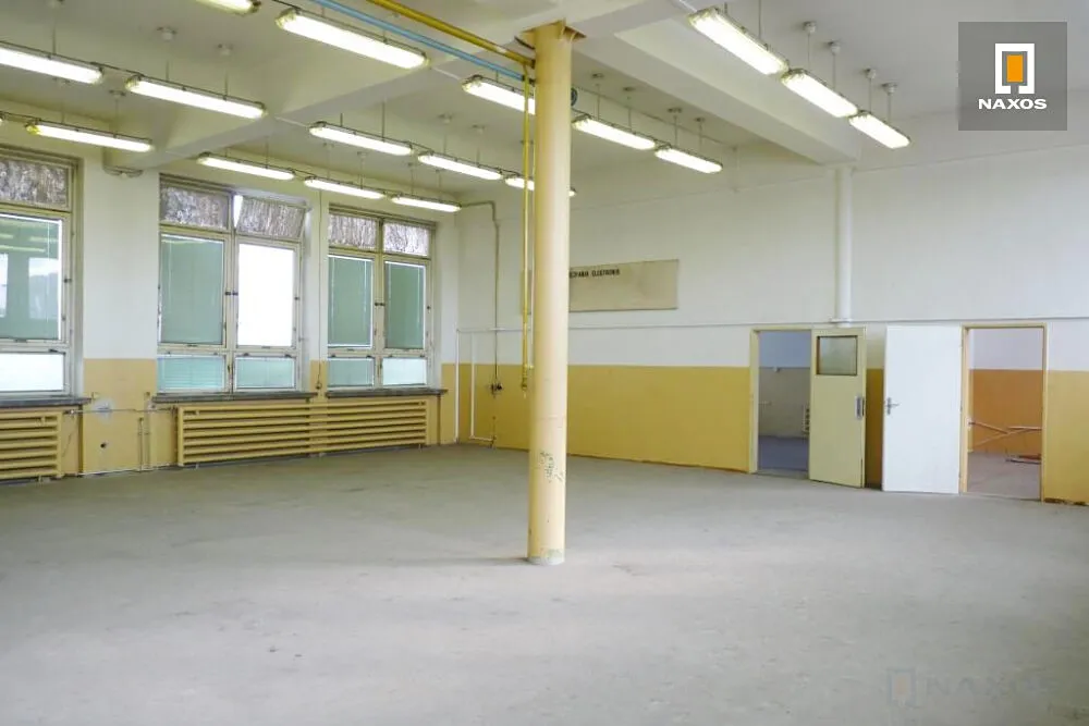 Pronájem skladového prostoru 210 m²