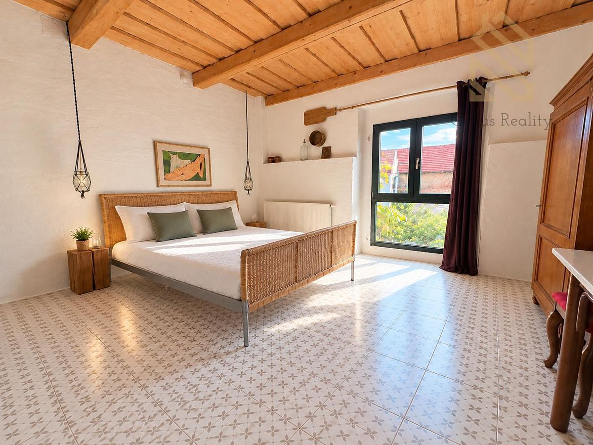 Pronájem bytu 1+kk 28 m², Černiv – fotka 1 z 3