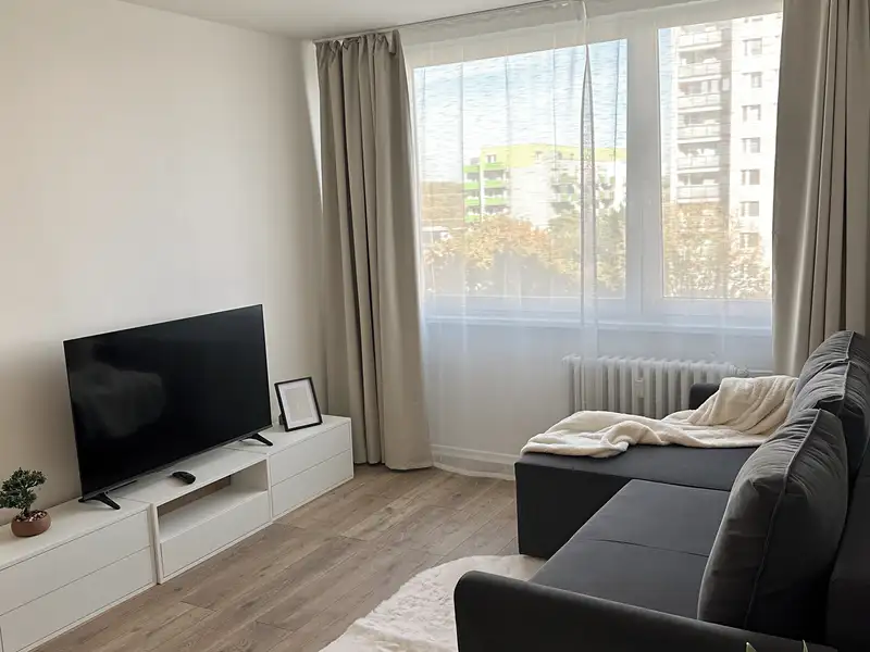 Prodej bytu 2+kk 45 m², Praha – náhled fotky 1