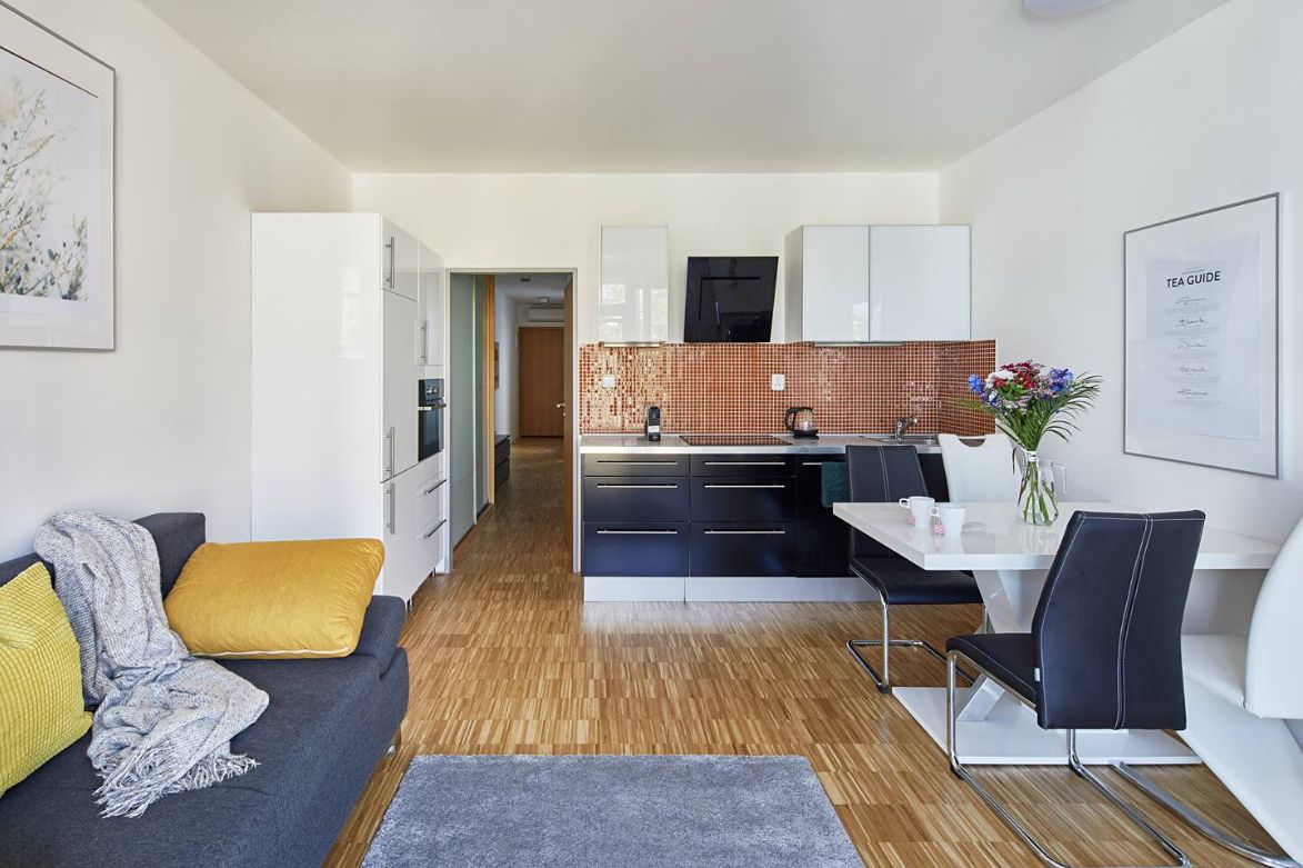 Pronájem bytu 2+kk 42 m² – fotografie 2