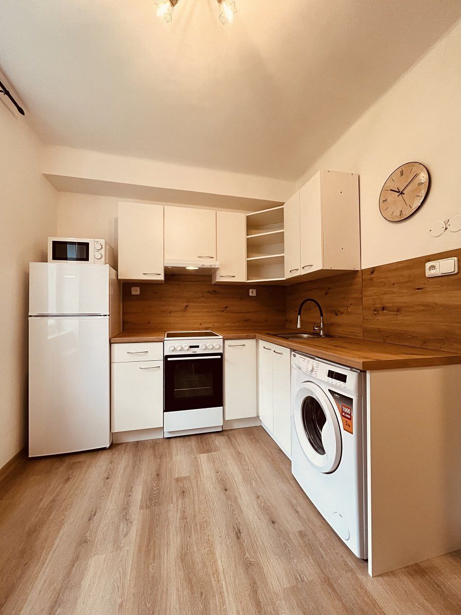 Pronájem bytu 1+1 28 m² – fotografie 2