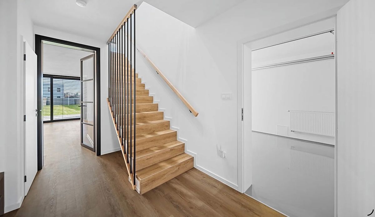Pronájem rodinného domu 157 m², pozemek 360 m² – fotografie 5