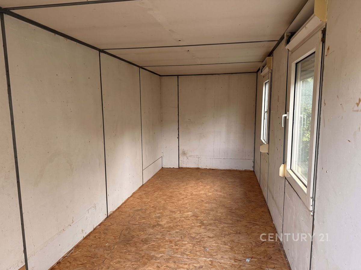 Pronájem skladového prostoru 552 m² – fotografie 4