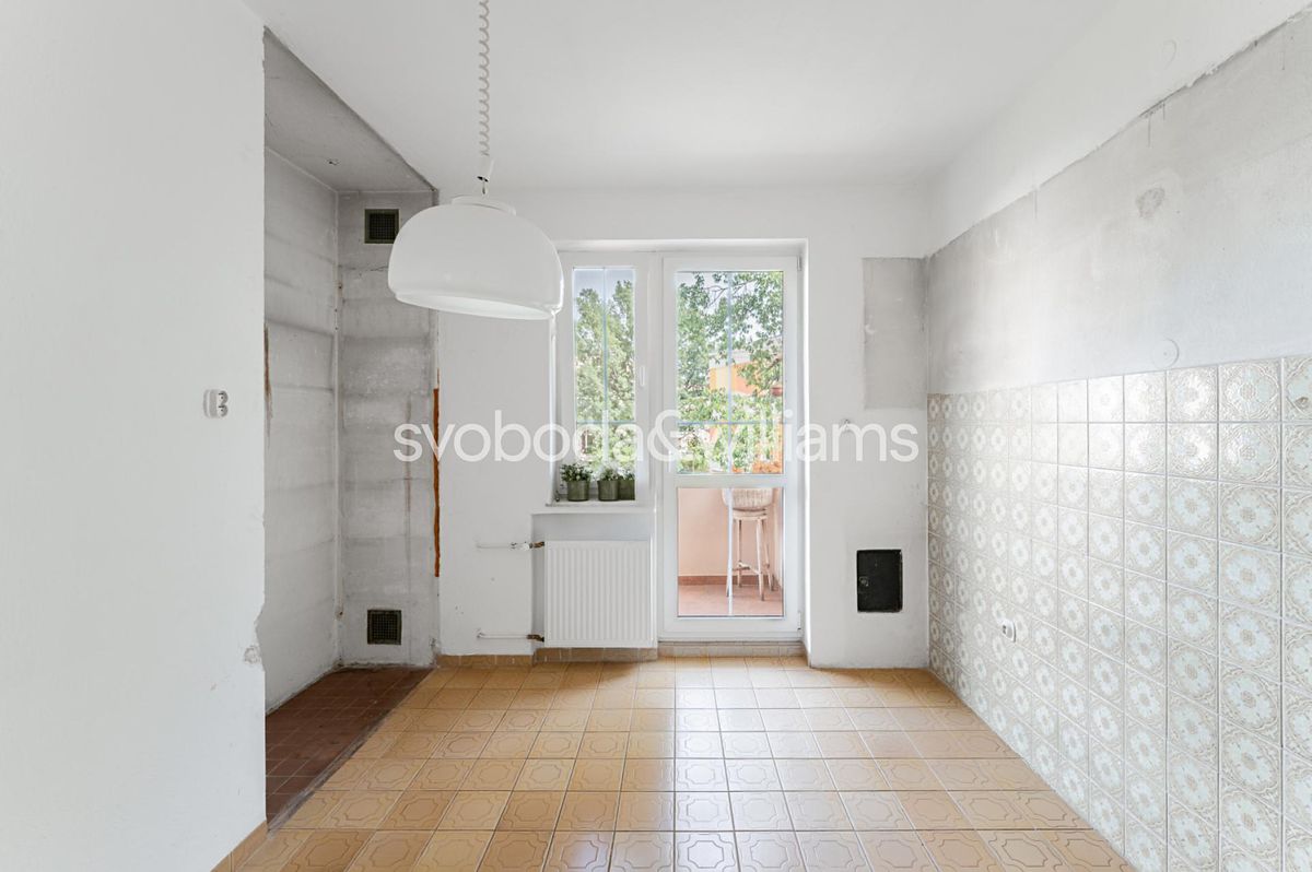 Prodej rodinného domu 342 m², pozemek 513 m² – fotografie 4