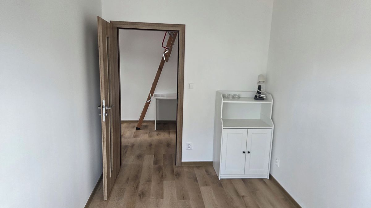 Pronájem bytu 2+kk 50 m² – fotografie 3