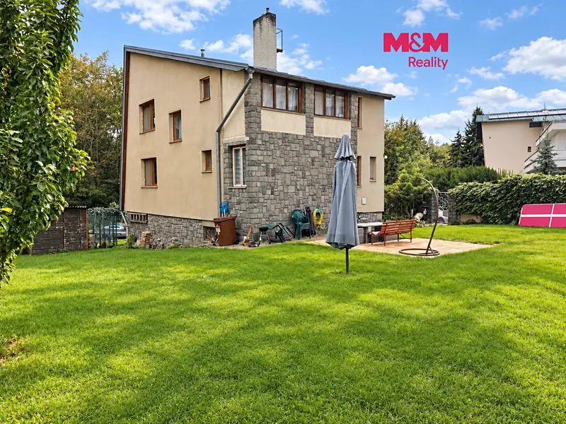 Prodej rodinného domu 190 m², pozemek 680 m², Praha – náhled fotky 1