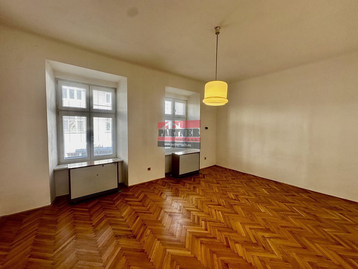 Pronájem bytu 3+1 91 m² – fotografie 2