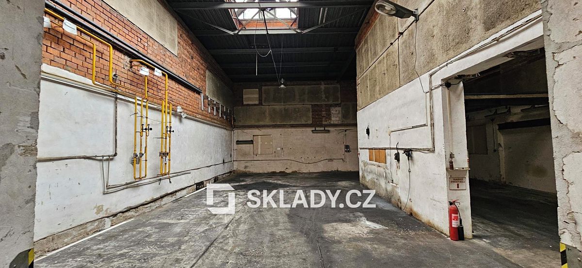 Pronájem skladového prostoru 2586 m² – fotografie 5