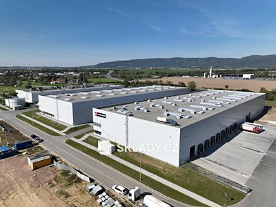 Pronájem skladového prostoru 1100 m²