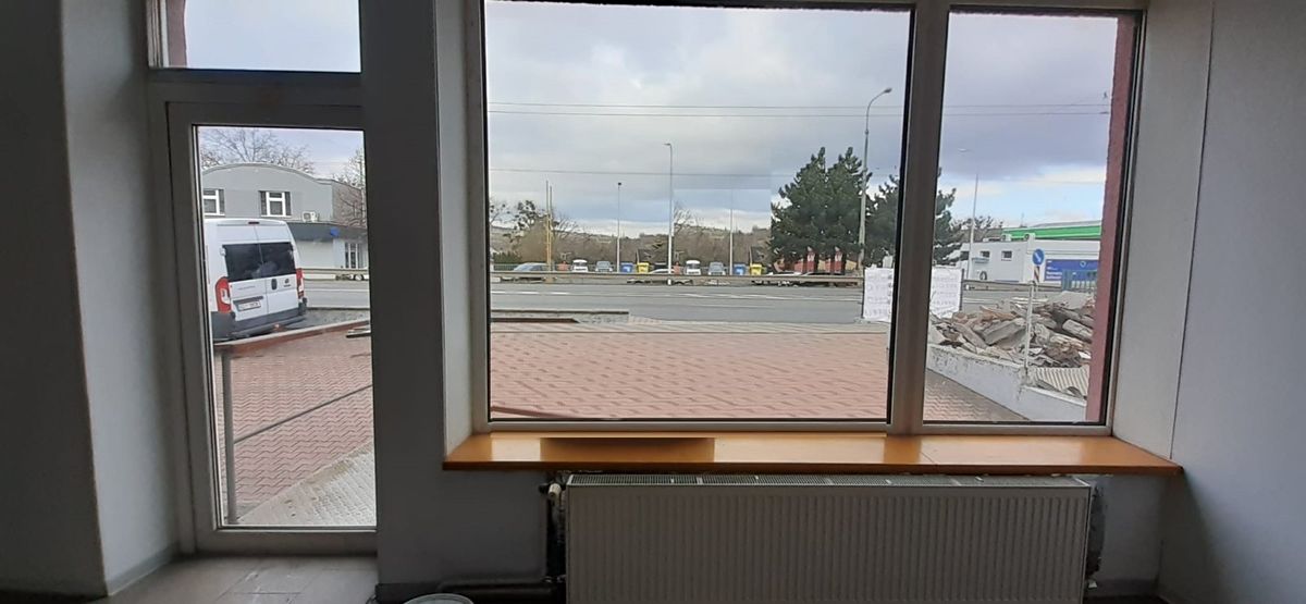 Pronájem obchodního prostoru 100 m² – fotografie 3