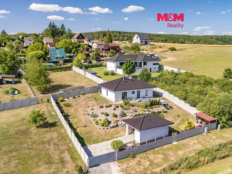 Prodej rodinného domu 92 m², pozemek 1009 m², Dražeň – náhled fotky 1