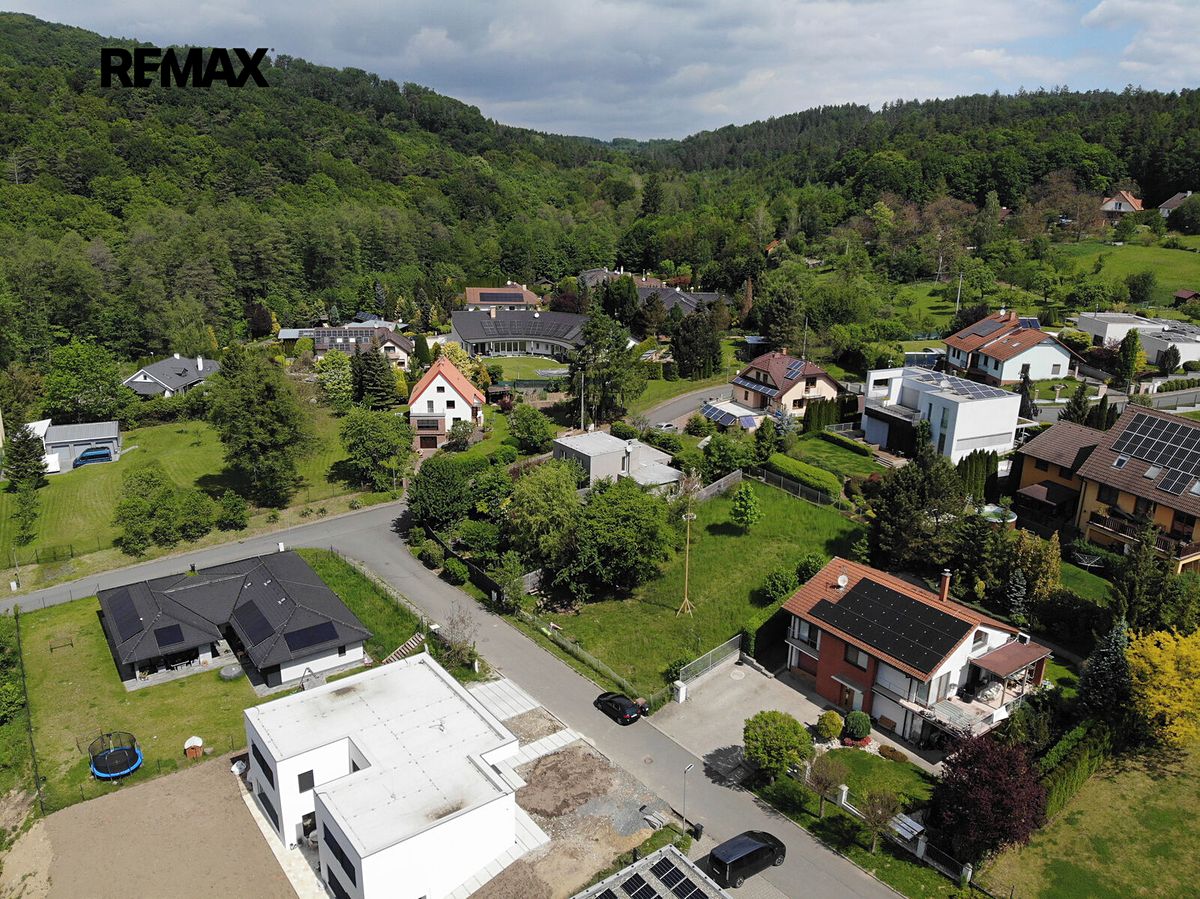 Prodej stavebního pozemku 757 m² – fotografie 5