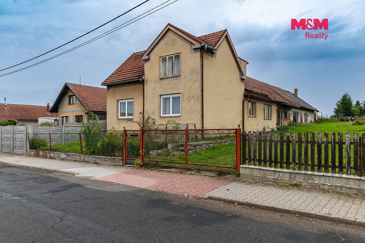 Prodej stavebního pozemku 2169 m² – fotografie 3